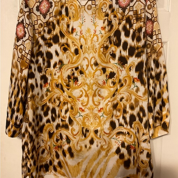 Chicos Animal Print Top Chicos Great condition sequins Chicos size 2= Large - Picture 2 of 5